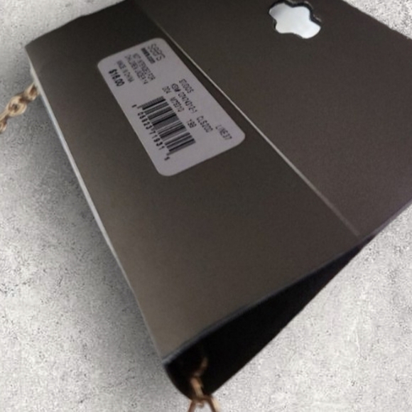 NWT Red and Gold tone Long Necklace - Picture 4 of 4